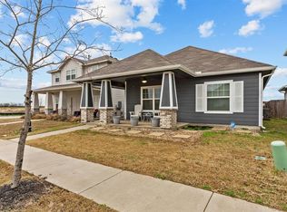 304 Eagle Lake Dr, Hutto, TX 78634