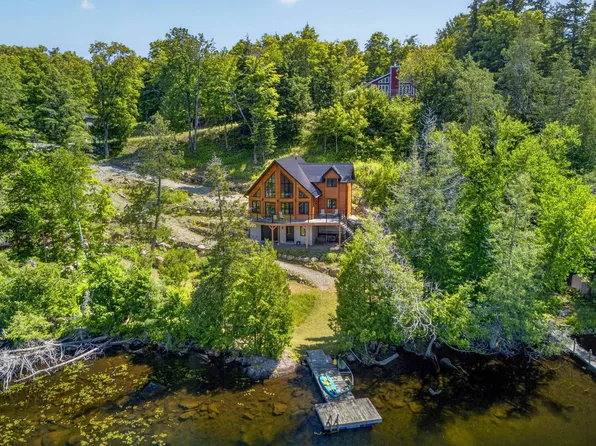 3328 Rue Wentworth #12E, Nord, QC J0Y 1Y0