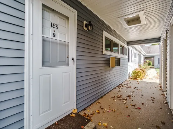 189 Greenwood Ter, Chicopee, MA 01022