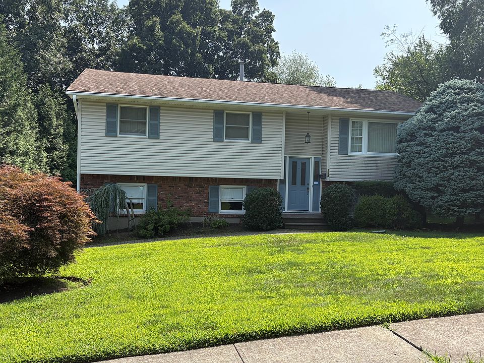 1st image of 254 Manor Blvd