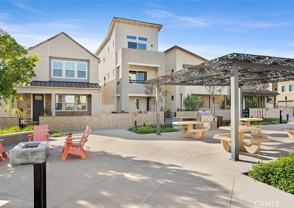 1st image of 540 Sparrowhawk Way