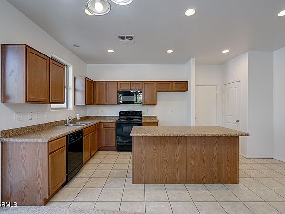 4th image of 7825 W MONTE VISTA Road