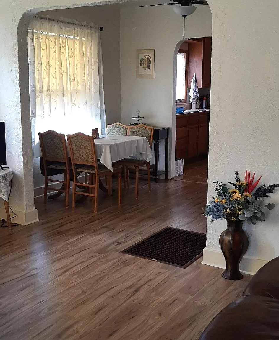 2 bed, 1100 sqft, $2,350 — Photo 2