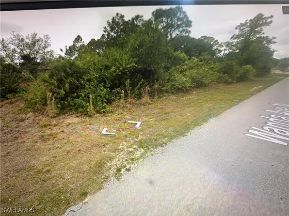2041 Wanda Ave N, Lehigh Acres, FL 33971
