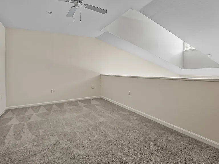 2801 Chancellorsville Dr #1333 — Photo 33