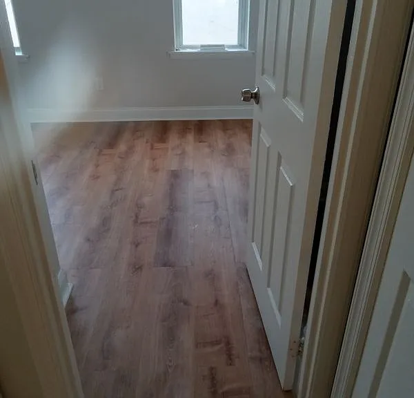 469 Mechanic St — Photo 8