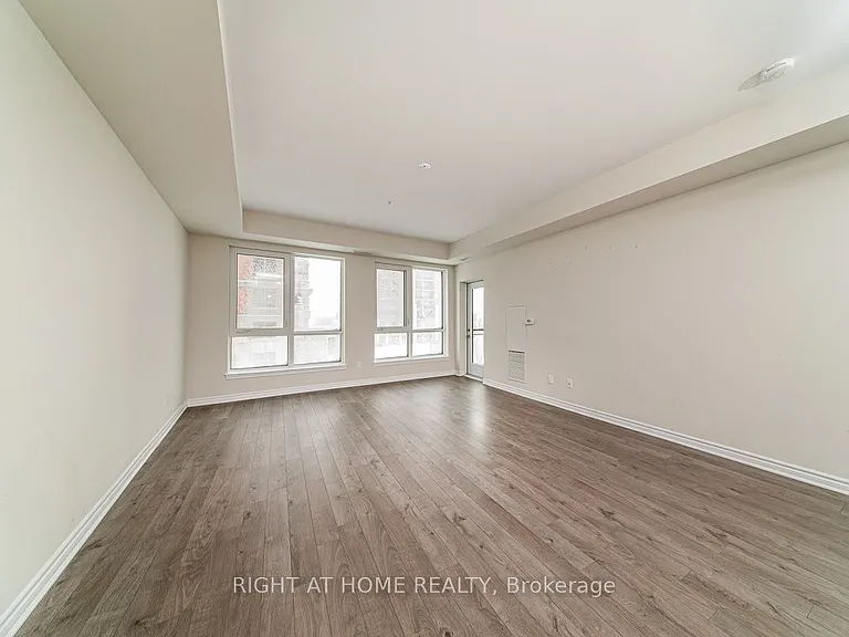 150 Oak Park Blvd #204 — Photo 15