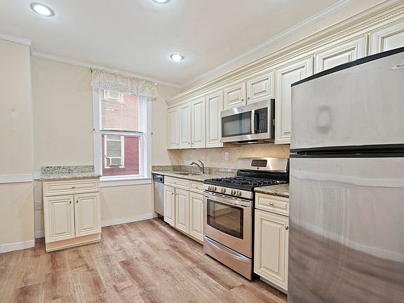 4th image of 6045 Boulevard East #B5