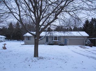 11832 Plains Hwy, Eaton Rapids, MI 48827