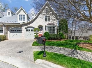 17 Granville Oaks Ct, Greensboro, NC 27408