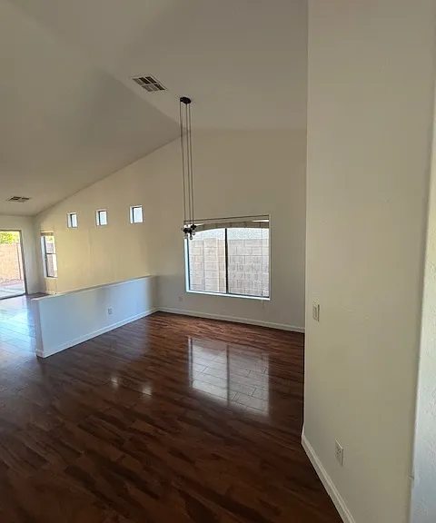 4420 E High Point Dr — Photo 4