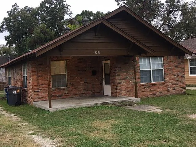 3250 Kinmore St — Photo 1