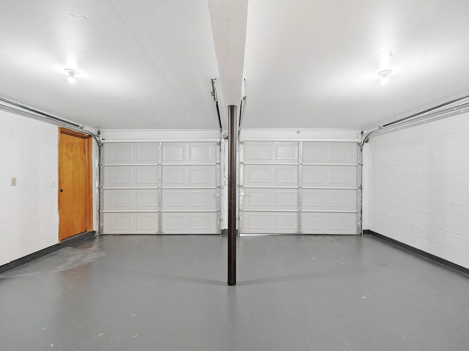 3 bed, 1100 sqft, $3,100 — Photo 4