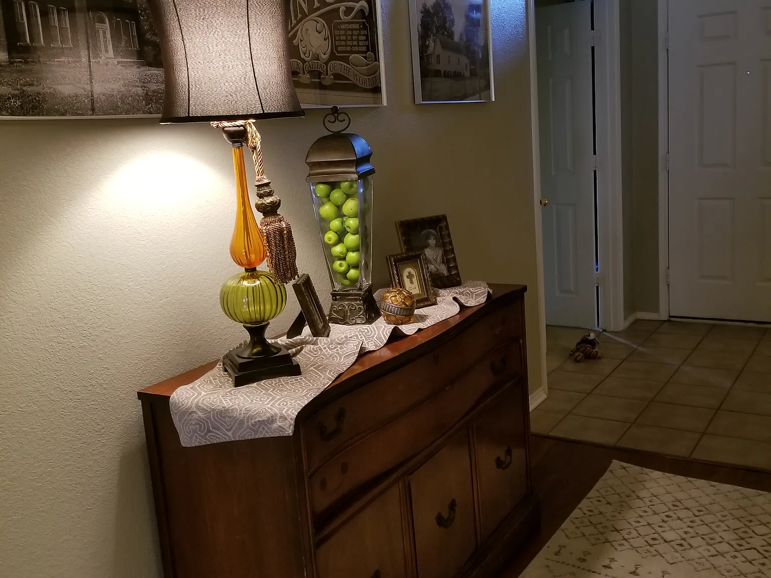 3 bed, 1870 sqft, $2,500 — Photo 3