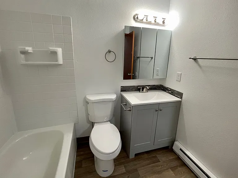 Hartson 8-Plex — Photo 11
