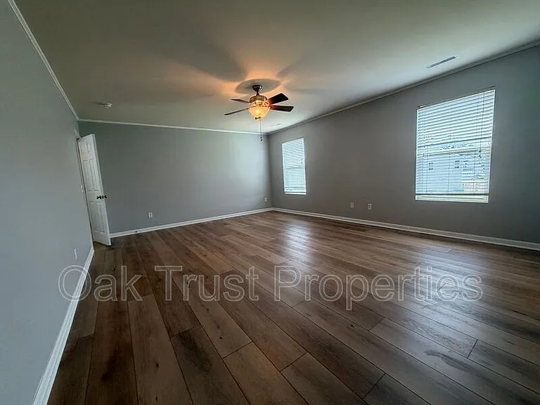 701 Greymohr Ln — Photo 21