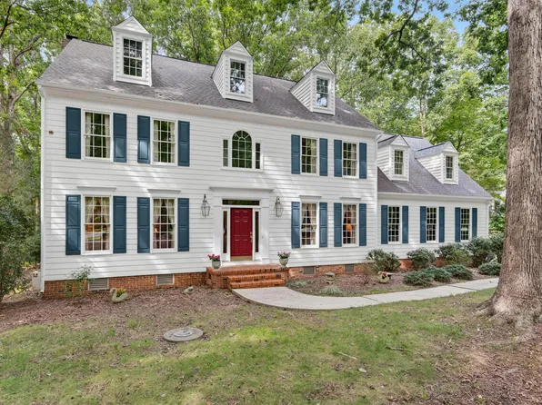 7 Sagamore Pl, Hillsborough, NC 27278