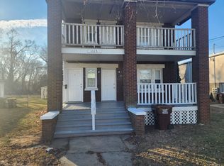 1113 20th Ave APT 1, Rockford, IL 61104