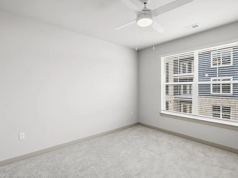 Viridian Apartments — Photo 58