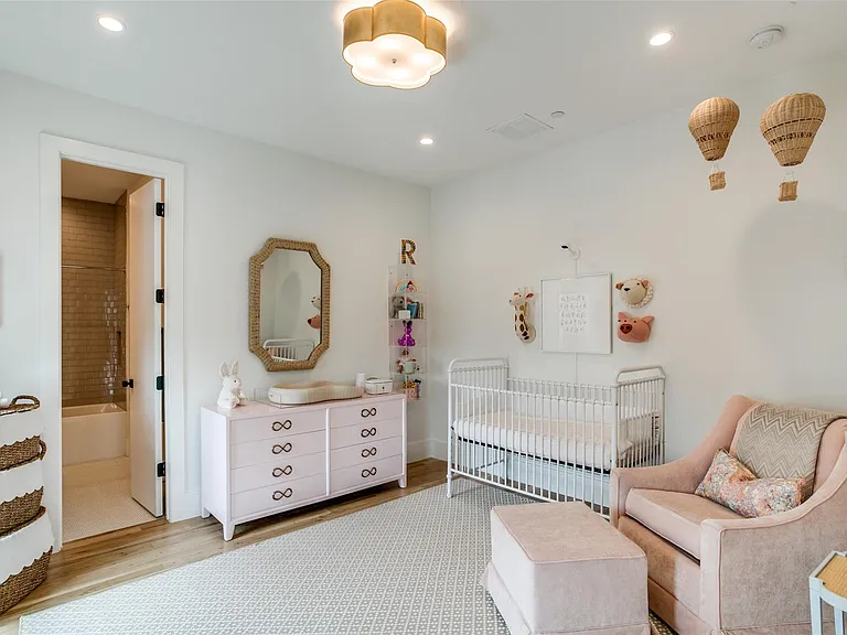 2719 Reagan St #101 — Photo 13