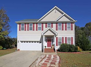 104 Acorn Falls Ct, Holly Springs, NC 27540