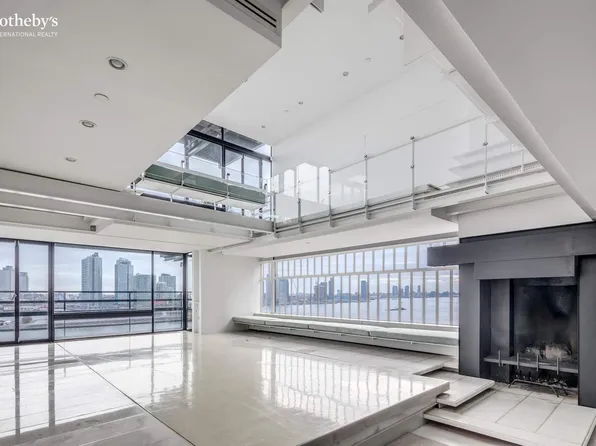 23 Beekman Place image 5 of 25