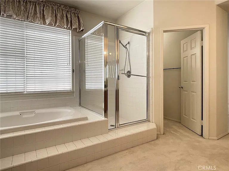 2712 Westbourne Pl — Photo 44
