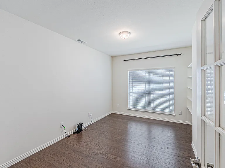 3316 Hickory Ln — Photo 15