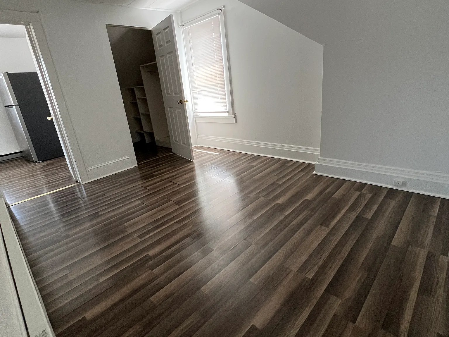 2 bed, 580 sqft, $1,900 — Photo 4