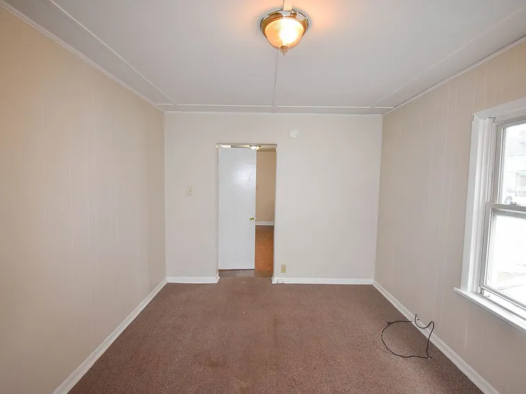 300 W Clinton St — Photo 12