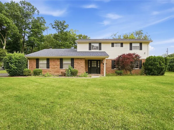119 W Woodbury Dr, Dayton, OH 45415