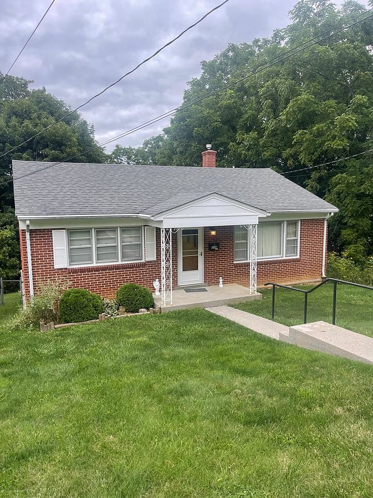 216 Powhatan Ave, Bluefield, WV 24701 MLS 52464 Zillow