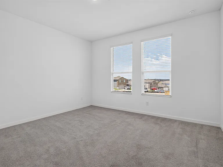 415 Kayden Ct — Photo 13