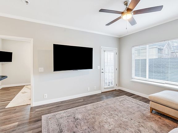 5th image of 62 N Garden Park W #8