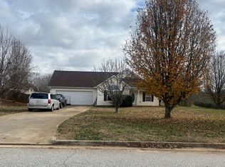 820 Spicebush Path, Locust Grove, GA 30248