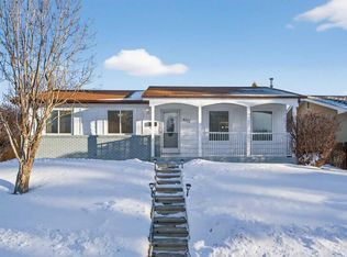 5122 W 48th St NW, Calgary, AB T3A0S9