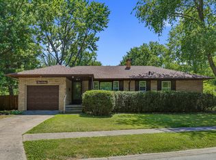 2102 Burlison Dr, Urbana, IL