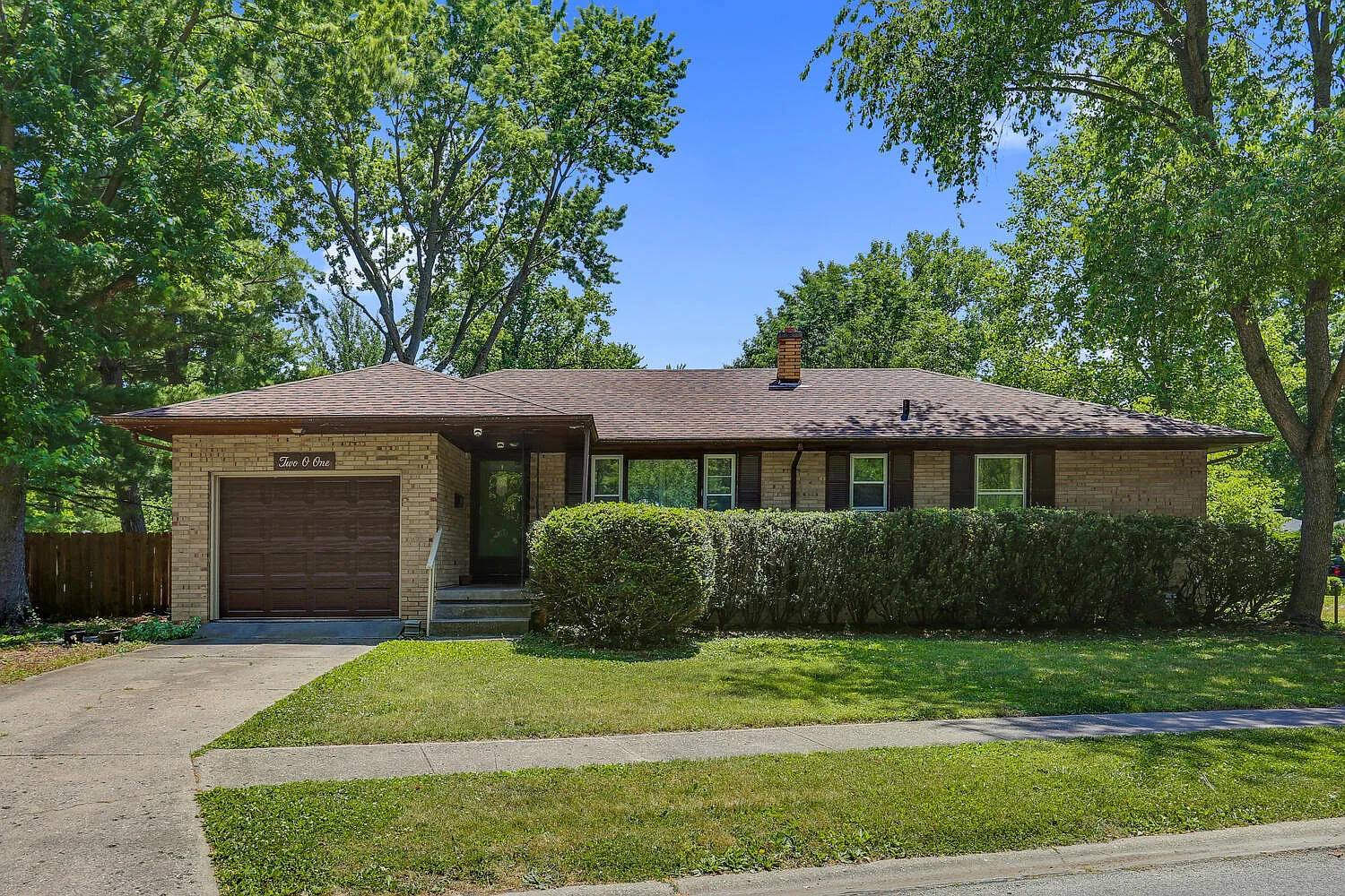 2102 Burlison Dr photo 1