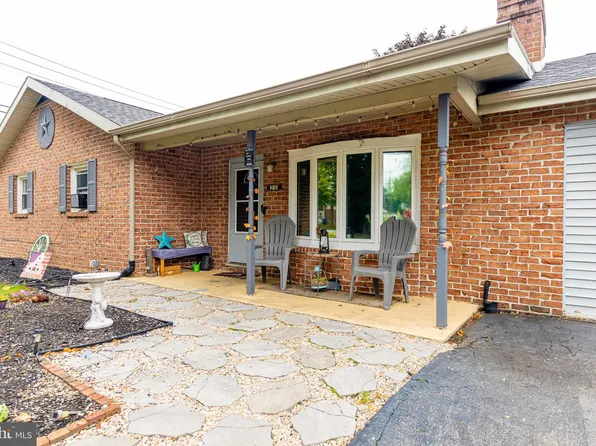 26 Turner Dr, Fayetteville, PA 17222