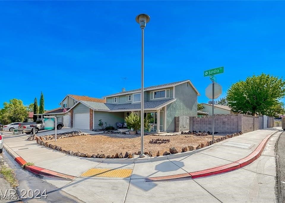 1st image of 1520 Sandra Dr
