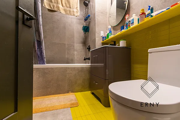 Rented by ERNY LLC | media 40