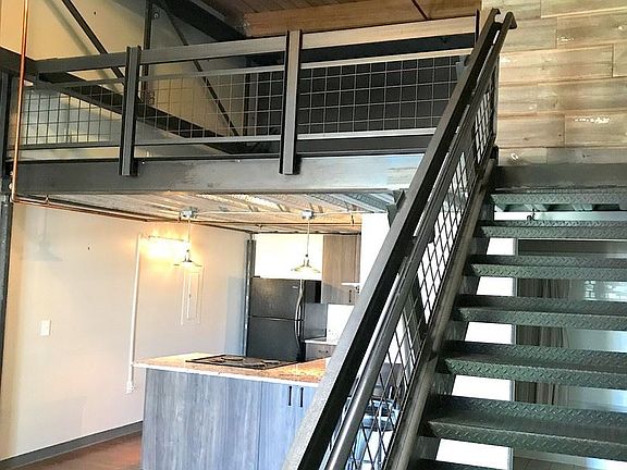2nd image of 1111 N Osage St Unit 23