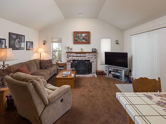 4th image of 113 Winterstein Dr