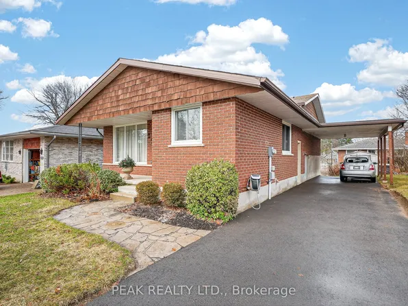 229 Laurentian Dr, Kitchener, ON N2E 2G5