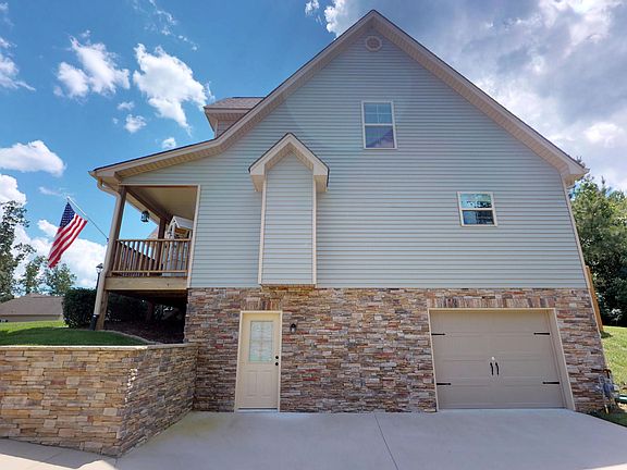 3rd image of 195 Stonebridge Dr