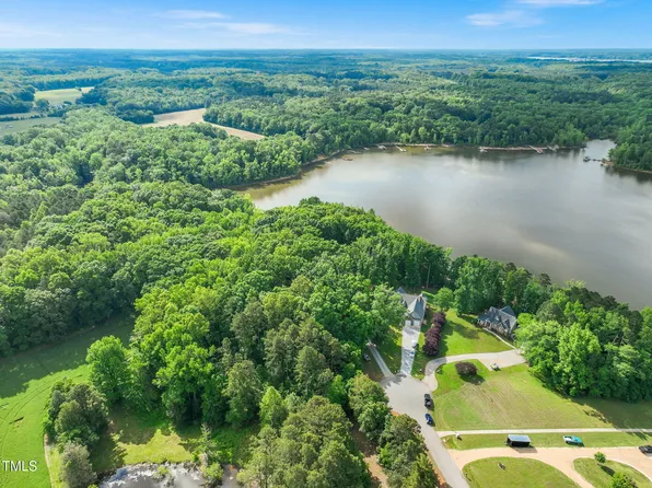 13 Lawsons Dr #13, Clarksville, VA 23927