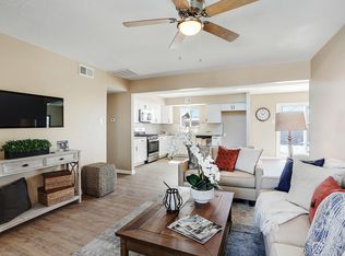 10404 Mountain Rd NE, Albuquerque, NM 87112