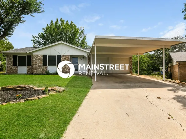 812 Lake Pl, Azle, TX 76020