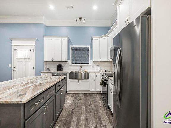 5th image of 307 Ledford Way