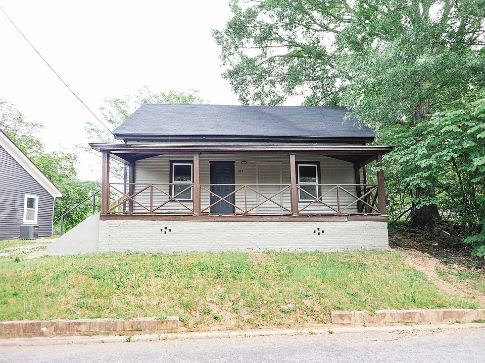 515 W Cherry St